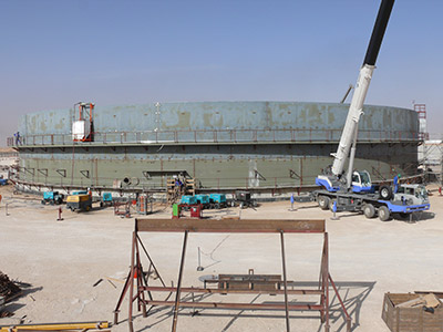 montage-industrie-montage-de-bac-de-stockage